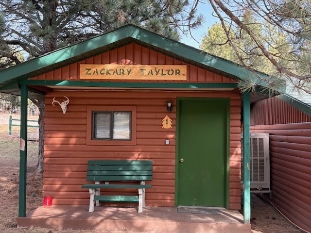 Cabin near Mount Rushmore